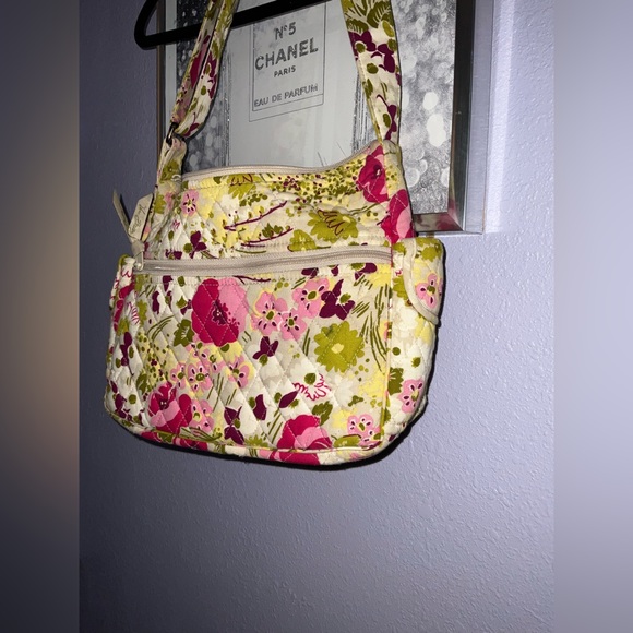 SOLD VERA BRADLEY PRELOVED CROSSBODY BAG ON THE GO USE AS GRAB AND GO bag - Picture 3 of 11